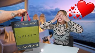SURPRISING MY GIRLFRIEND WITH AN EARLY VALENTINE'S DAY GIFT!