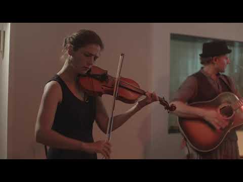 DELVA - Verblassen ( Official Performance Video)