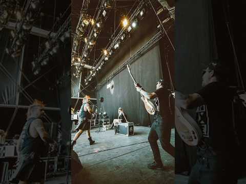 Almost dropped Fat Mikes bass! #nofx #fatmike #punk #punkrock