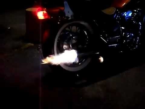 Thumbnail for honda 1300 cc motorbike engine rev [old school] moto sonido del motor by Honda 1300