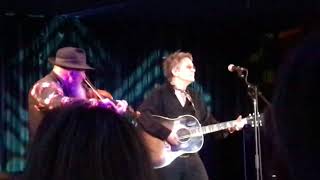 Mary Gauthier “ When A Woman Grows Cold”