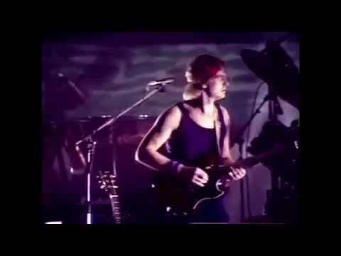 Mike Oldfield Crisis Final part Live