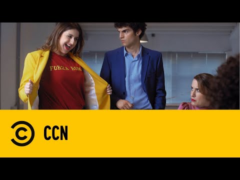 Partita di calcio vs happening aziendale - CCN Comedy Central News con Michela Giraud