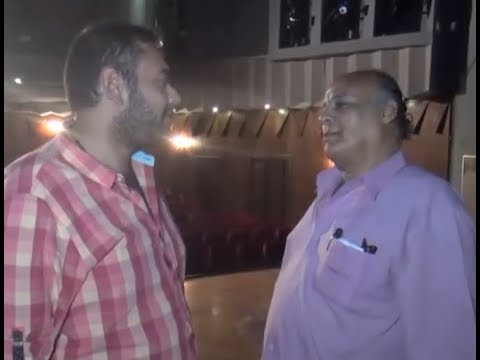 آخر ملقن مسرحي يتحدث لـ الوطن .. من عالم يوسف وهبي لـ هدوء 2019