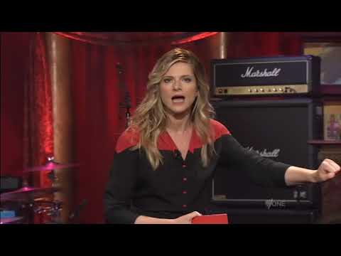 Quizmaster Sundy does RocKwiz