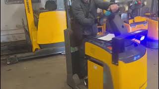 Tractor el&eacute;ctrico Jungheinrich EZS130 | Imagem 4 - Machineryline