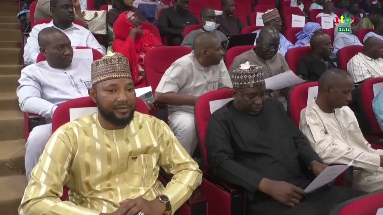 AES/Niger : lancement du concours de conception d’une toge unique pour les universités publiques