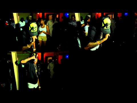 Tommy Lee performs at Stylysh Cookout