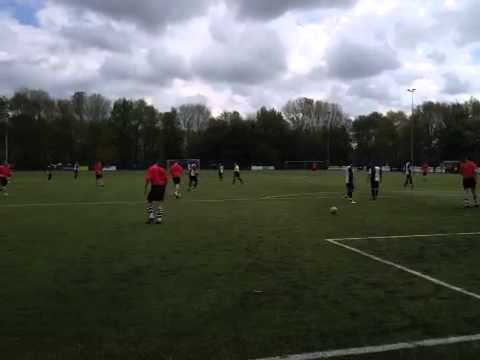 Victoria 1 (zo) vs. Laren 99 sv 1 (zo) 12-5-2013 14:09