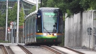 preview picture of video 'Luas Tram number 5007 - Milltown Viaduct, Southbound'
