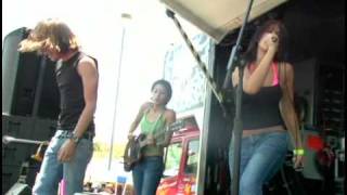 Eyes Set to Kill - Young Blood Spills Tonight (Live)