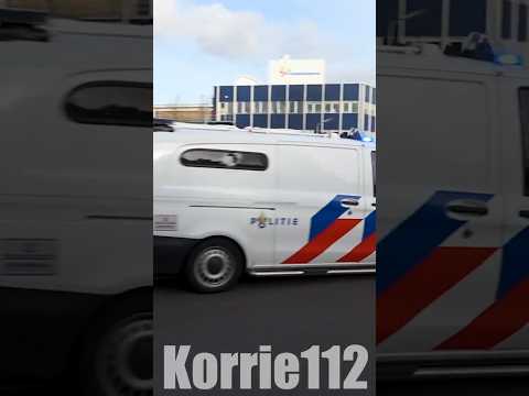 [KAPOT RAAM] #Politie #Arrestantenbus met spoed naar bureau #throwbacktuesday #Police #Polizei