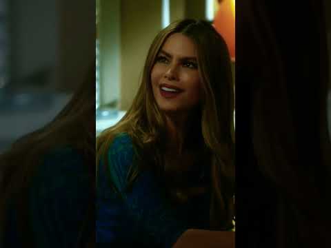 Jay Learns Spanish For Gloria | Modern Family