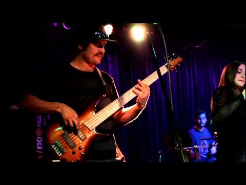 Voodoo Visionary - Testify (Live at Smith's Olde Bar)