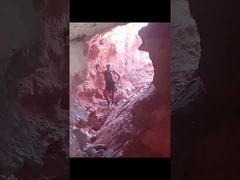 Cuevas Coloradas Ullum Pertenece a Lomas de las Tapias, Trekking sobre las montañas 💎
