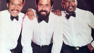 Las Viejas Saben Mejor Lyrics English Translation