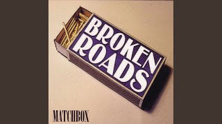 Sparkling brown eyes