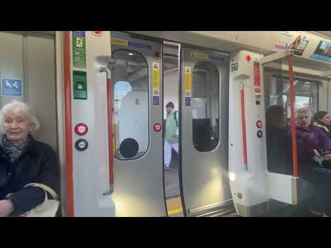 TRAIN FRV: Victoria Line Tottenham Hale - Seven Sisters, Weaver Line, Seven Sisters - Bruce Grove