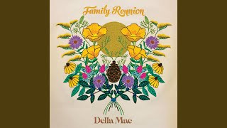 Music video thumbnail preview for A Few Old Memories by Della Mae