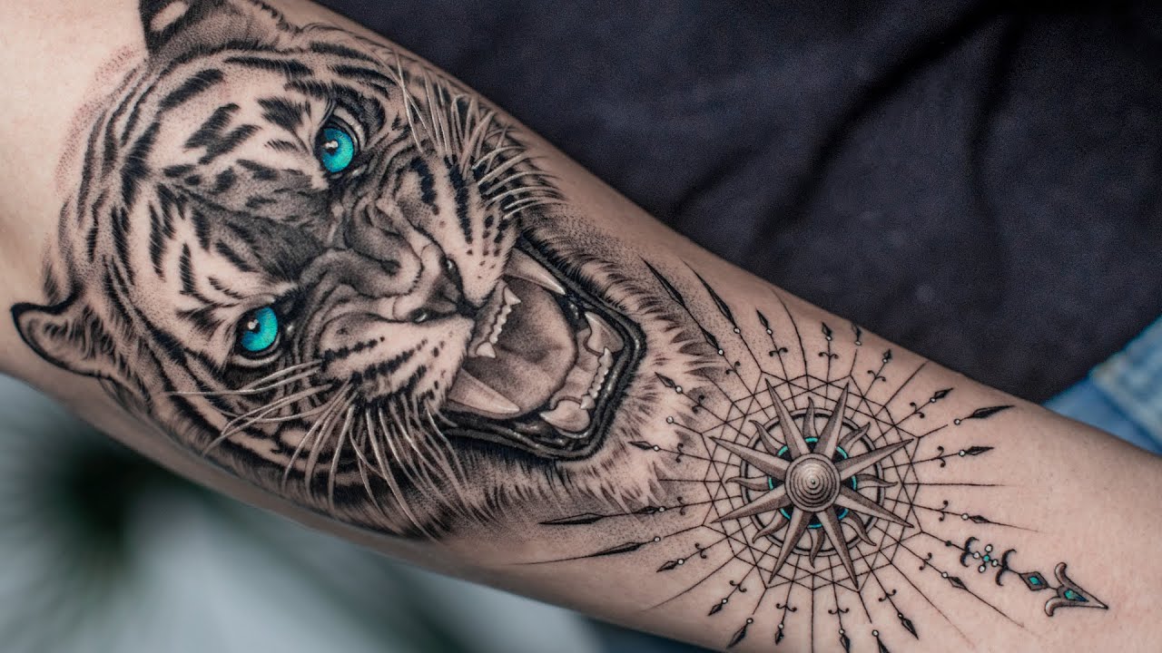 Tiger Headdress Tattoo Time-Lapse by Daniel Silva - video 2