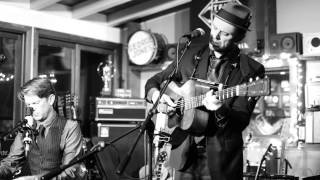 Mark Erelli LIVE at Dirt Floor