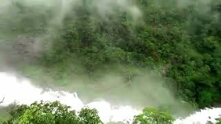 preview picture of video 'Mallalli falls Beauty of Coorg'