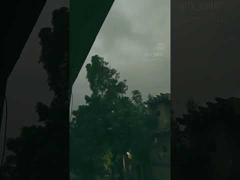 In the summer, the refreshing morning breeze and beautiful cool weather create a unique feeling.