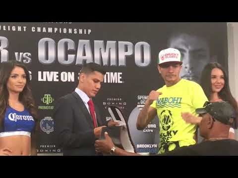 Daniel Roman Vs Moises Flores Face Off