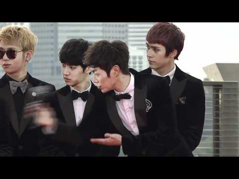 [29.11.11] Mnet 2011 MAMA - Red Carpet - [BEAST + HyunA]