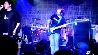 nakaturo sayo-Razorback