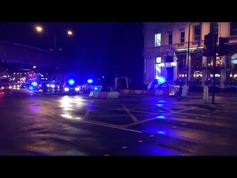 Terroranschlag: Drei Messermänner stachen wahllos auf Passanten ein