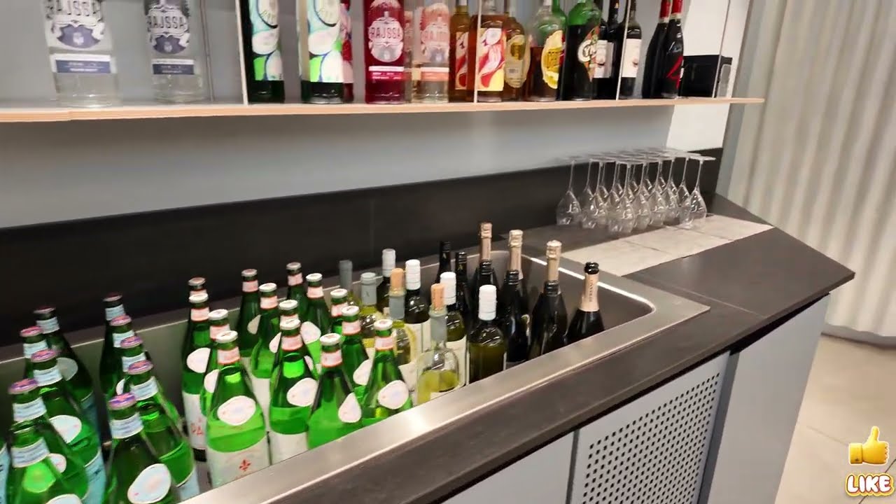 Alda Merini Classic Lounge