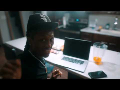 LIL I.C - Get In With Me