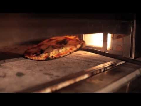 Lo Zingaro Ristorante & Pizzeria - Restaurante Italiano em Toronto