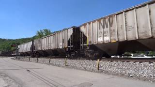 preview picture of video 'NS 188 passing thru Fort Gay, West Virginia - 5-31-2014'