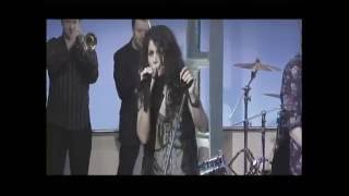 Katie Melua - Interview and performing Two Bare Feet - This Morning 2008