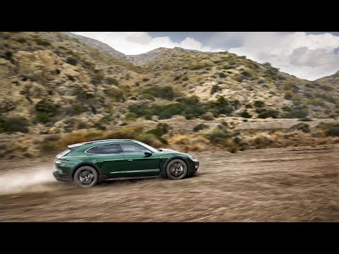 Porsche predstavio novi model - Električni Taycan vozi mnogo duže i puni se brže (VIDEO)