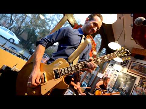 The JW Jones Blues Band at the Blues City Deli - What's Inside of You (Buddy Guy Cover)