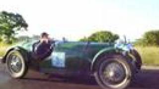 preview picture of video '1929 Riley Brooklands drive past'