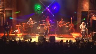 Railroad Earth - &quot;Like A Buddha/Lovin&#39; You&quot; - 01/21/2017