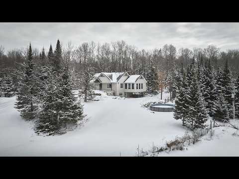 Domaine privé de 35 acres à vendre | Écurie, sentiers, intergénération | Près Saint-Sauveur