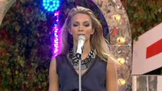 Agnes Carlsson - One Last Time (allsång på skansen) 2012 (HD)