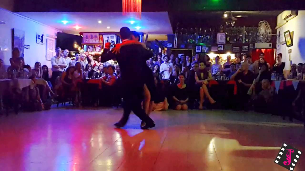 JAVIER RODRIGUEZ y MOIRA CASTELLANO (Milonga)
