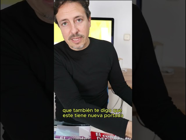 Vídeo relacionado con Regalo para jugador de fútbol, entrenador, aficionado, latido del corazón de fútbol Camiseta
