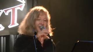 Loving The Sun - There Is No Other Girl (live)