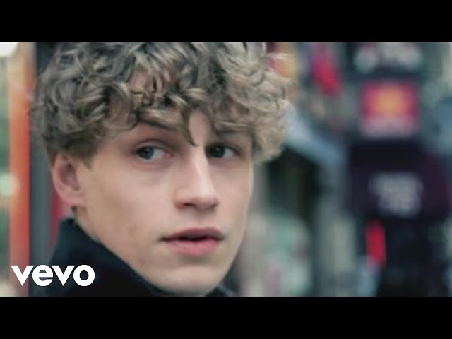 Aufsteiger-Hit: NUR NOCH KURZ DIE WELT RETTEN von TIM BENDZKO ((jetzt ansehen)) Aufsteiger-Hit: NUR NOCH KURZ DIE WELT RETTEN von TIM BENDZKO ((jetzt ansehen))