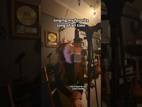 fun fact: I sing this song before every single show. #iyla #iputaspellonyou #coversong #live