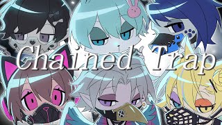 今宵光灯るこの場所迷いこんで感じてるemotioncome take my handさあ、おいで (One,two,three,four,five)甘いロリポップ噛み砕き 冴えるwide awakeKill the lights 暗転して始まるnight“real or fake?”お待ちかね it’s time溶かしてyour mindDeep down inside now 君のハート紅いリップを塗り直した君の唇を奪わせてeyes on me よそ見は許さないよLook at me look at me look at me鍵をかけた 甘い言葉傾けたグラスの警告重ねて 壊して 感じて魅せて In the moonlight come with me...ゆらめき踊って とろけて I feel so highXYZWoah... 秘密の扉あけてWoah... I’ll take you anywhere my Lady高鳴っていく 鼓動 oh don’t you feel?のらりくらりかわしていくハイヒール逃がさない 引き寄せ ah色付く香り 痺れる吐息焦らさないで unchain your mind so you could be mineねえ奪って さあ射止めて yeah鮮やかな夢を今観せて火照る身体の酔いは覚ませないから連れ去るよ今帰さない身に纏うトレンド 自信過剰 誰もが同じ、君はどう?周りばかり気にして本日も退屈を嫌うCityGirl頭じゃ彼とはゴールイン 少しばかり強引君にとって都合いいように書き換えてる このストーリー運命ばかりを信じすぎだぜ、目を覚ます時間飛ぶ白線の向こう 極上 千差万別のアクセント・フロウ錚々たるクロスオーバー ノータイムでShoot Up XYZI Don't Mind やっぱりこっちにおいでよWoah...さあ、試すlove or hateWoah…答えyes or noWoah...聞かせてよ今鍵をかけた 甘い言葉傾けたグラスの警告重ねて 壊して 感じて魅せて In the moonlight come with me...ゆらめき踊って とろけて I feel so highI feel so highXYZ - 【セブプラ】Chained Trap / XYZ様 (cover)