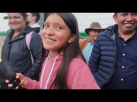 Aquiteven :  7.723 MONGUÍ BOYACÁ, DISFRUTÓ DE UN DESFILE DE COMPARSAS COMO EL MEJOR 