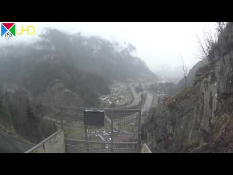 Mitfahrt auf der Kraftwerk-Standseilbahn von Bristen nach Amsteg - Talfahrt [4K UHD]